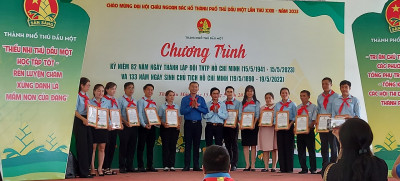 Họp mặt kỷ niệm 82 năm Ngày thành lập Đội TNTP Hồ Chí Minh